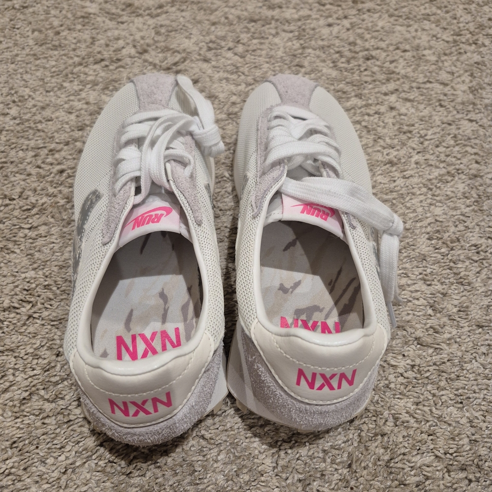 Nike Women's White and Gray Waffle Trainer Sneakers with Pink Accents - Picture 3 of 5